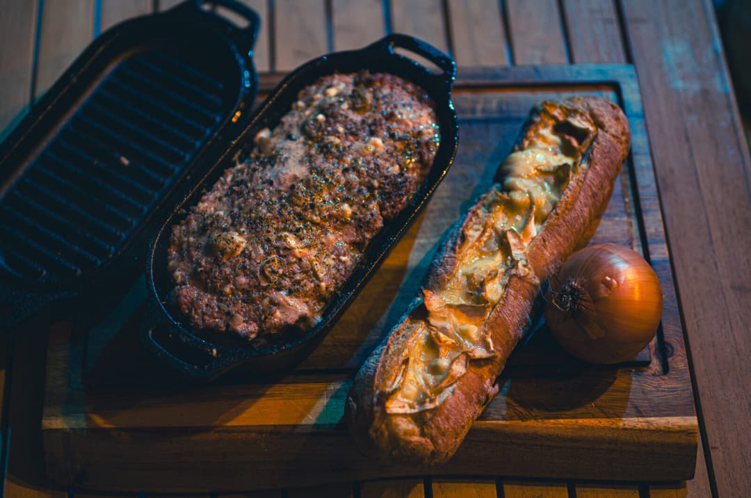 Smokey Italiaans Gehaktbrood met 3 Kazenbrood op de Kamado