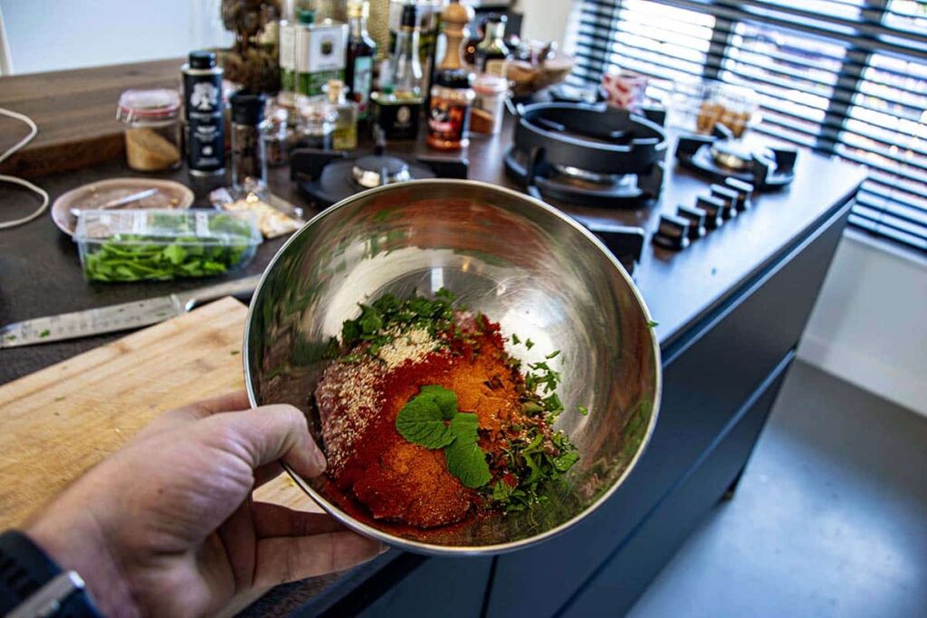 LamsKebab met Marokkaanse stoofgroenten. KebaBBQ! 6 lamskebab-kruiden-recept