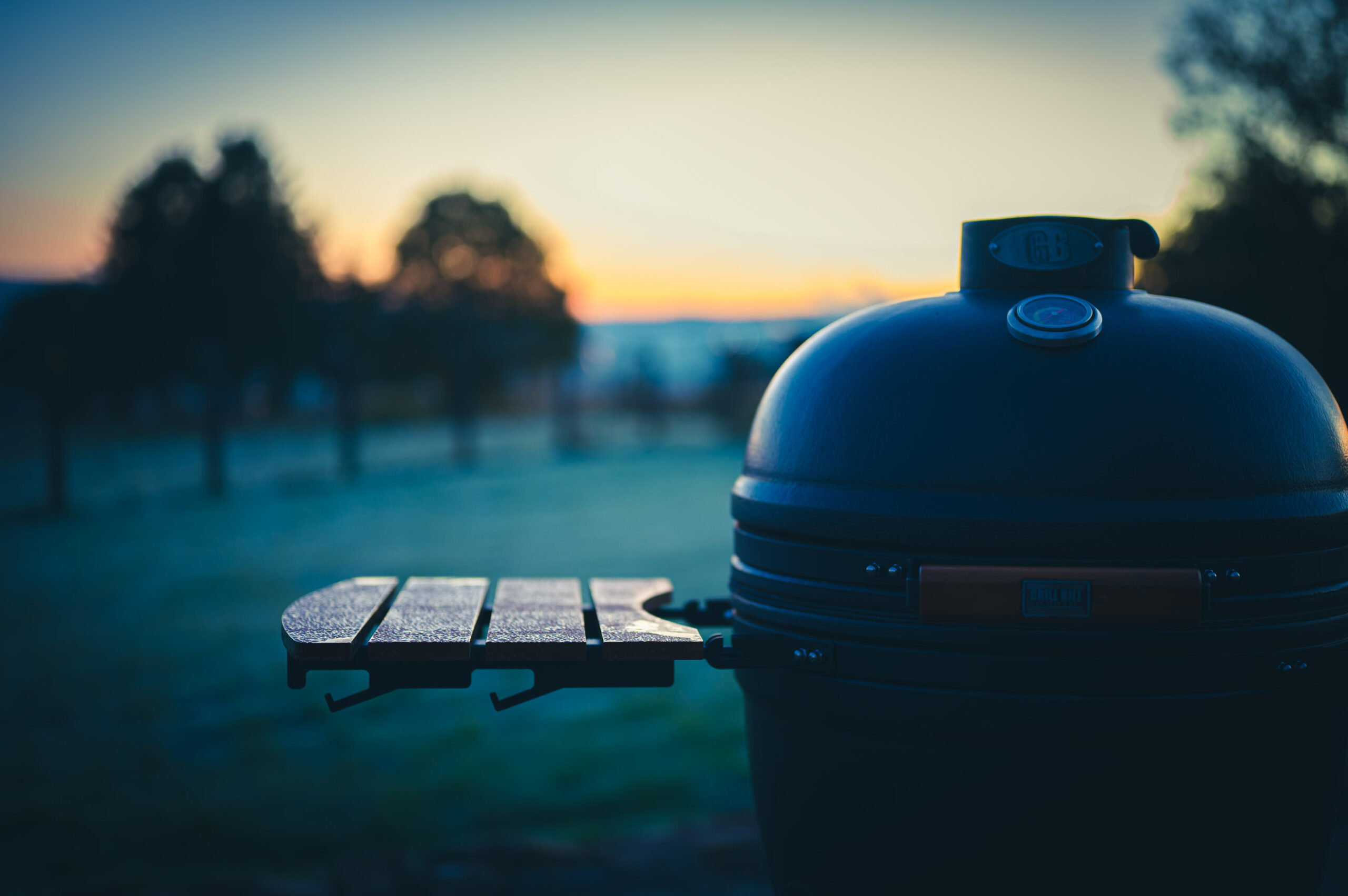 Hoe maak je een kamado schoon?